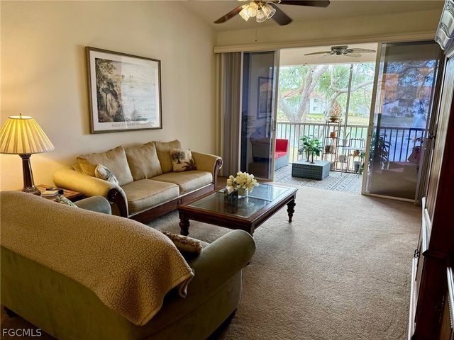 675 Luisa LN 825, Naples, FL 34104