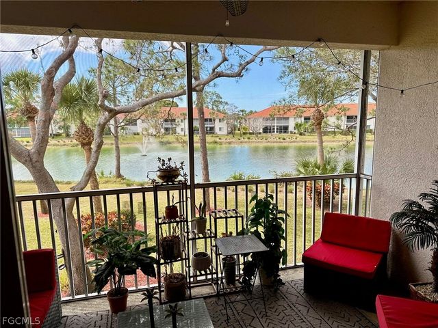 675 Luisa LN 825, Naples, FL 34104