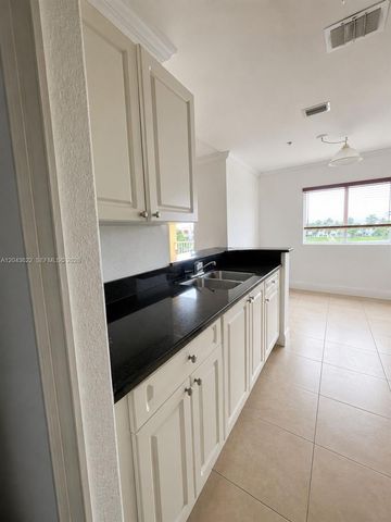 21100 SW 87th Avenue 304, Cutler Bay, FL 33189