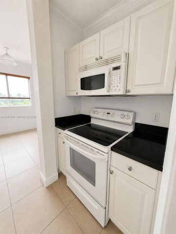 21100 SW 87th Avenue 304, Cutler Bay, FL 33189