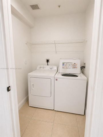 21100 SW 87th Avenue 304, Cutler Bay, FL 33189