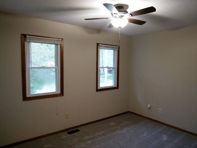 1132 Emma Avenue, Des Moines, IA 50315