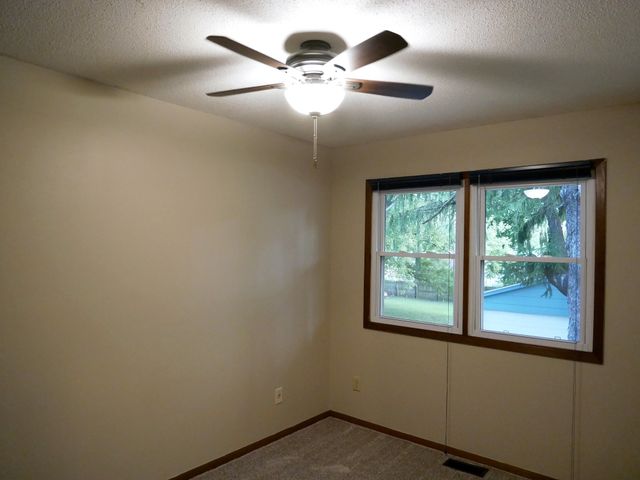 1132 Emma Avenue, Des Moines, IA 50315
