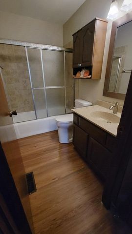 1132 Emma Avenue, Des Moines, IA 50315