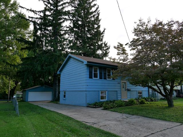 1132 Emma Avenue, Des Moines, IA 50315