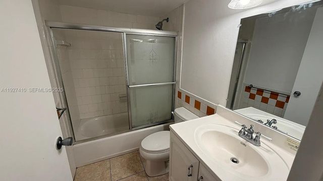5855 Washington Street 91, Hollywood, FL 33023
