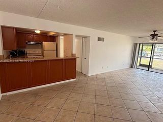 5855 Washington Street 91, Hollywood, FL 33023