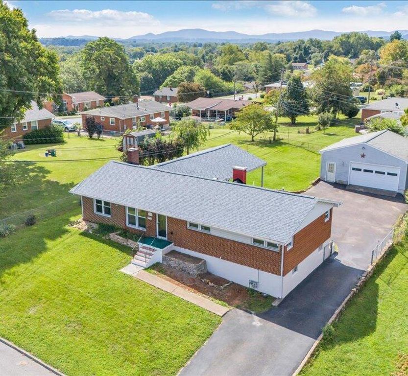 227 Maplelawn AVE, Roanoke, VA 24012