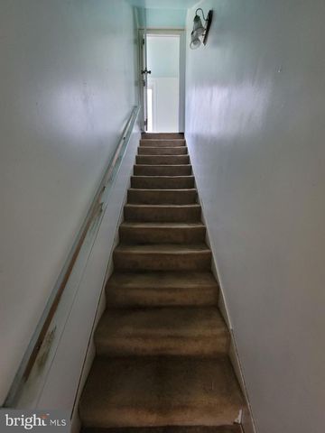 656 S TEMPLE LN, Altoona, PA 16602