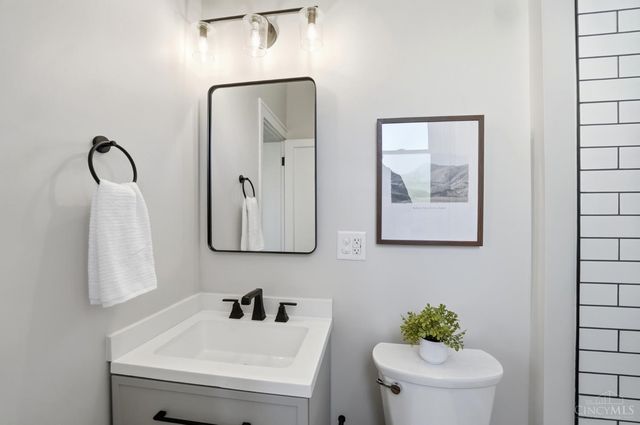 6325 Chandler Street, Cincinnati, OH 45227