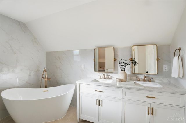 6325 Chandler Street, Cincinnati, OH 45227