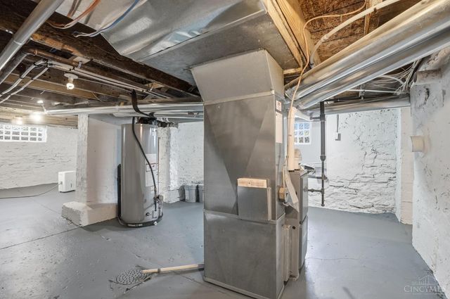 6325 Chandler Street, Cincinnati, OH 45227