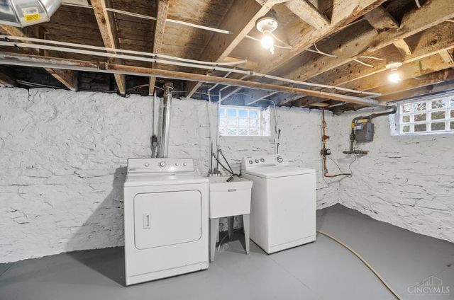 6325 Chandler Street, Cincinnati, OH 45227