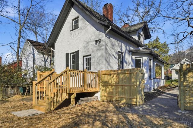 6325 Chandler Street, Cincinnati, OH 45227