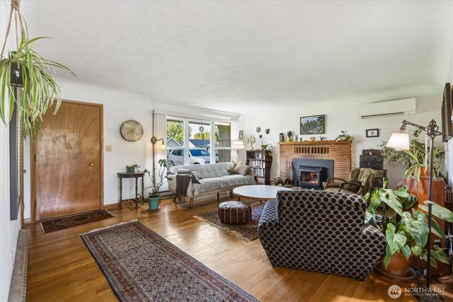 3302 Pine Street, Longview, WA 98632