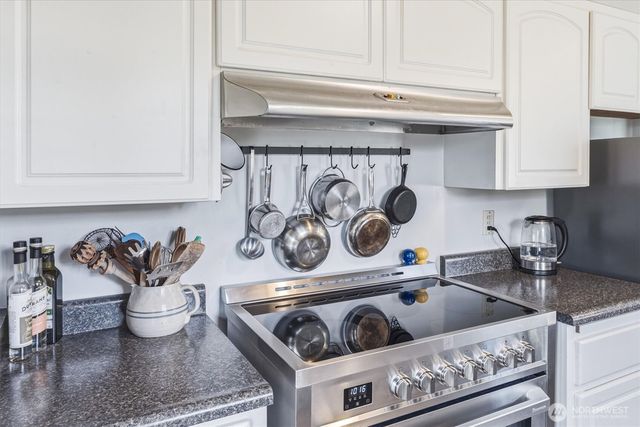 3302 Pine Street, Longview, WA 98632