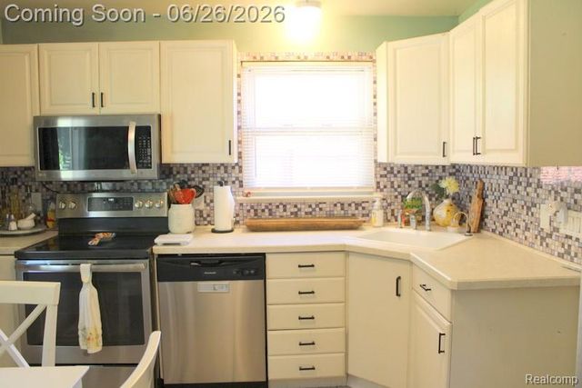 8951 Stevens Street, Taylor, MI 48180