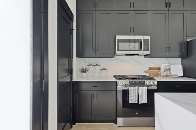 4603 Harrisburg Boulevard B, Houston, TX 77011