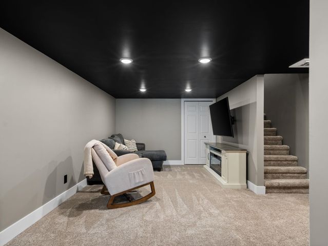 1650 Rasho Road, East Bay Twp, MI 49696