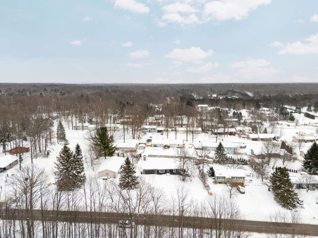 1650 Rasho Road, East Bay Twp, MI 49696