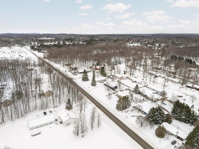 1650 Rasho Road, East Bay Twp, MI 49696