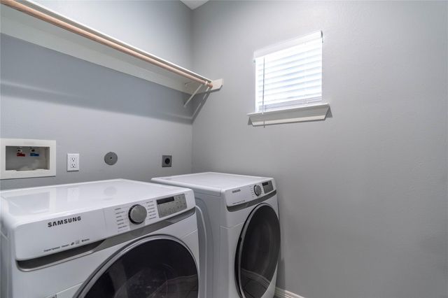 1122 Ryon Street B, Houston, TX 77009