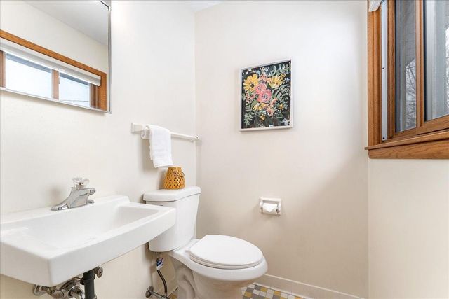 3009 W 100th Street, Bloomington, MN 55431