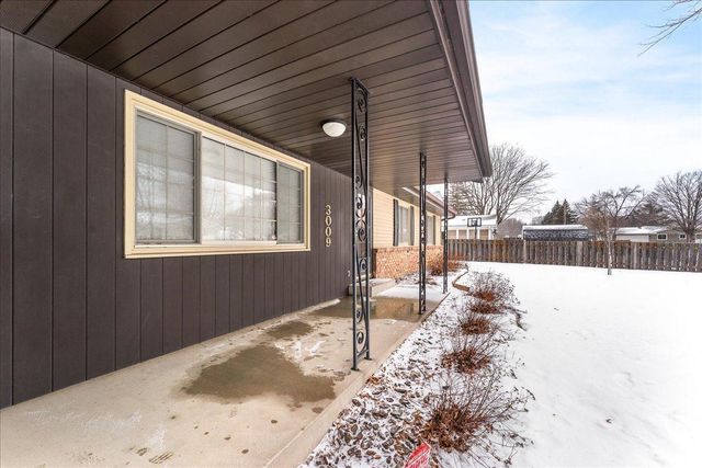 3009 W 100th Street, Bloomington, MN 55431