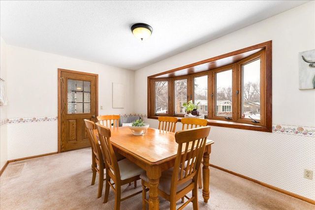 3009 W 100th Street, Bloomington, MN 55431