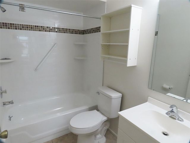 104 NORTHLAKE DRIVE 104, Sanford, FL 32773