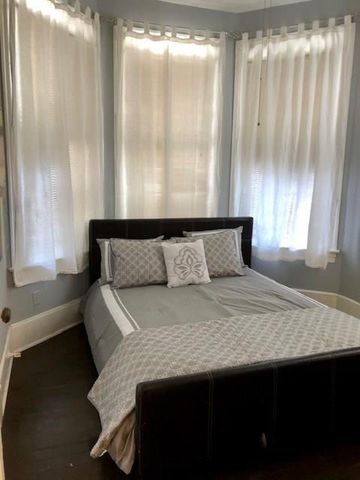 915 11th Street, Galveston, TX 77550