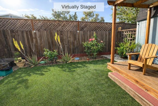 2749 Parker Avenue, Oakland, CA 94605