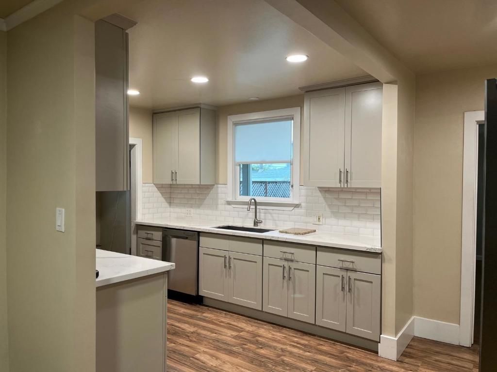 Image 10 of property listing at 2749 Parker Avenue, Oakland, CA 94605