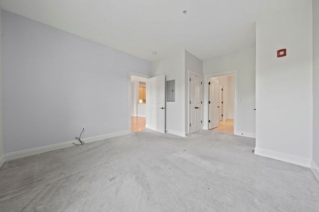 59 Walpole St 307, Canton, MA 02021