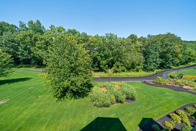 59 Walpole St 307, Canton, MA 02021