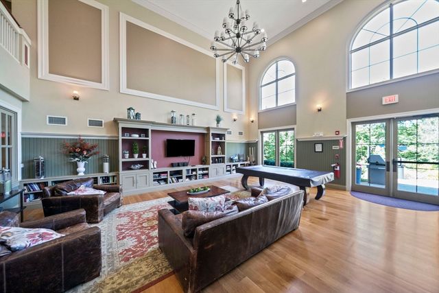59 Walpole St 307, Canton, MA 02021