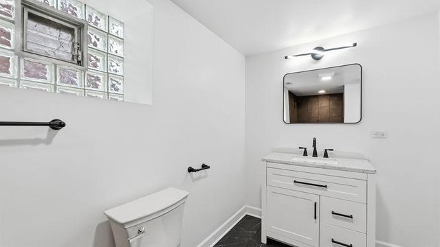 7724 S Chappel Avenue, Chicago, IL 60649