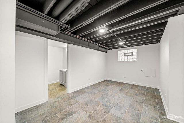 7724 S Chappel Avenue, Chicago, IL 60649
