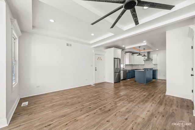7724 S Chappel Avenue, Chicago, IL 60649
