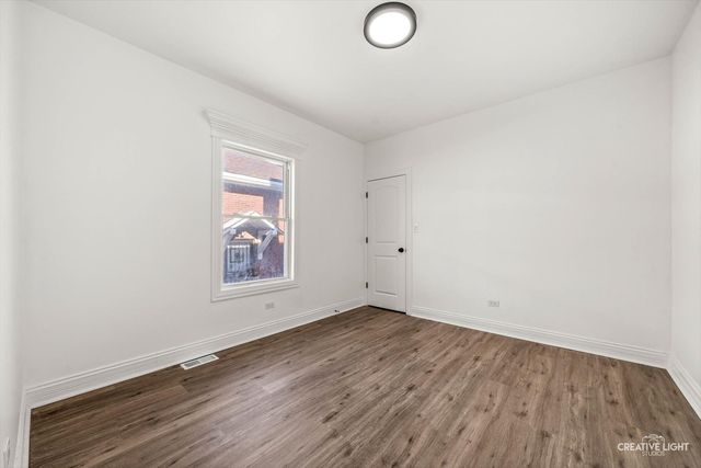 7724 S Chappel Avenue, Chicago, IL 60649