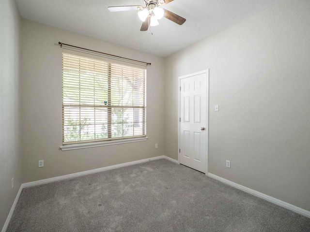100 Linsey CV, Burnet, TX 78611