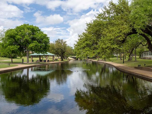 100 Linsey CV, Burnet, TX 78611