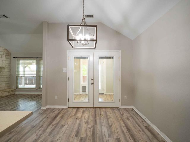 100 Linsey CV, Burnet, TX 78611