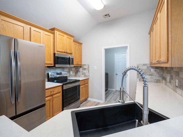 100 Linsey CV, Burnet, TX 78611