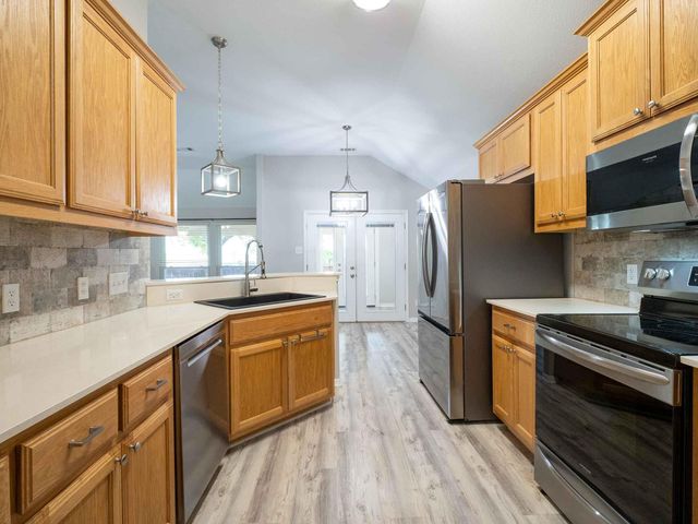 100 Linsey CV, Burnet, TX 78611