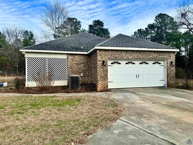 1885 Richardson Mill Road, Fort Valley, GA 31030