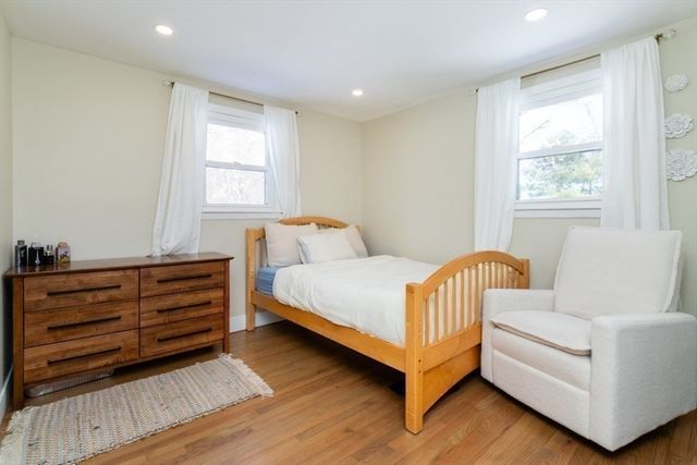 15 Hillsdale Rd, Randolph, MA 02368