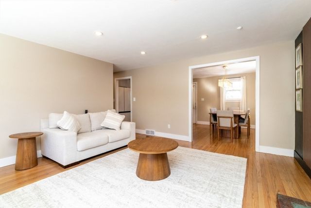 15 Hillsdale Rd, Randolph, MA 02368