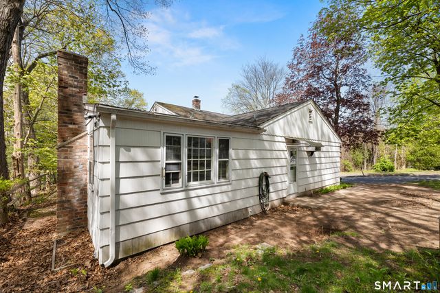 10 Brooklane Road, Southington, CT 06479
