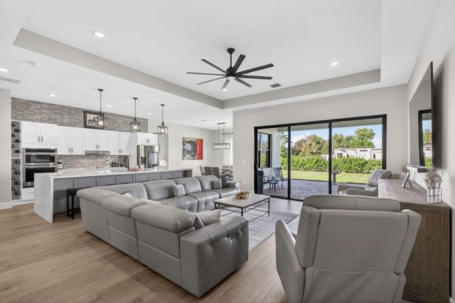 8249 SE Dharlys Street, Hobe Sound, FL 33455